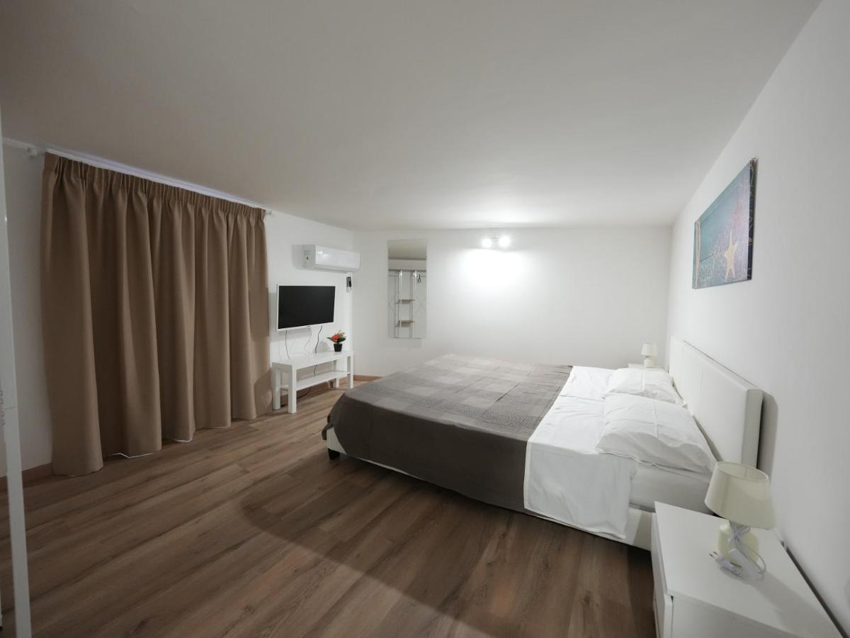 Ardizzone 3 Apartment
